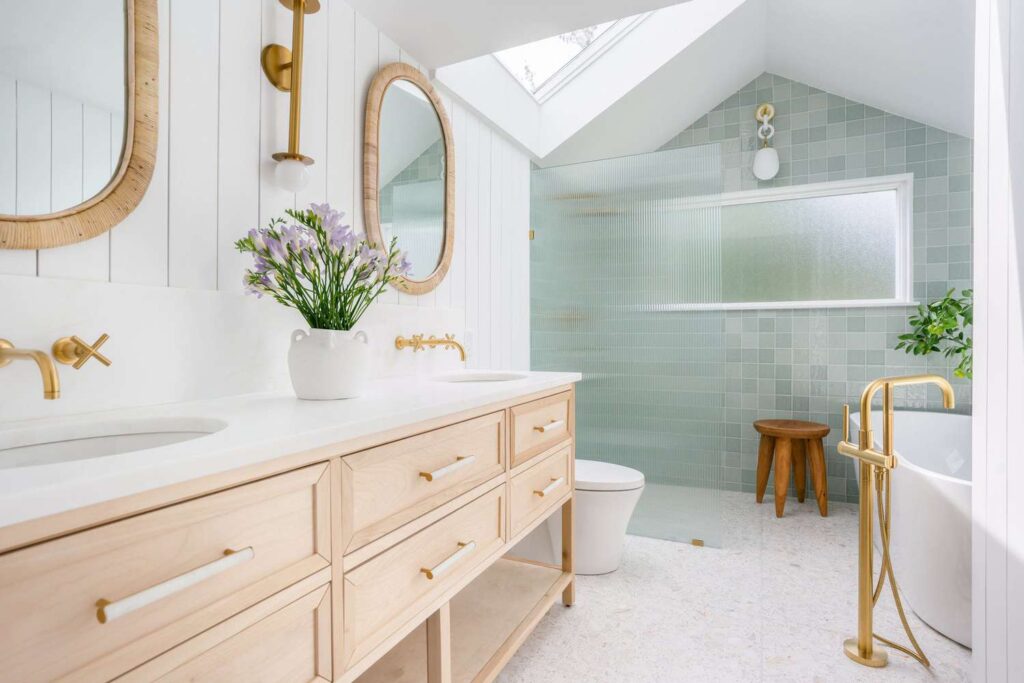 Bathroom Renovation Tips for Mississauga Homes