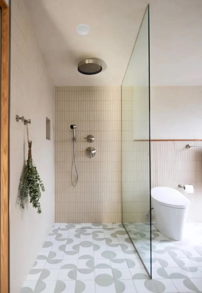 The Pros and Cons of a Curbless Walk-In Shower
