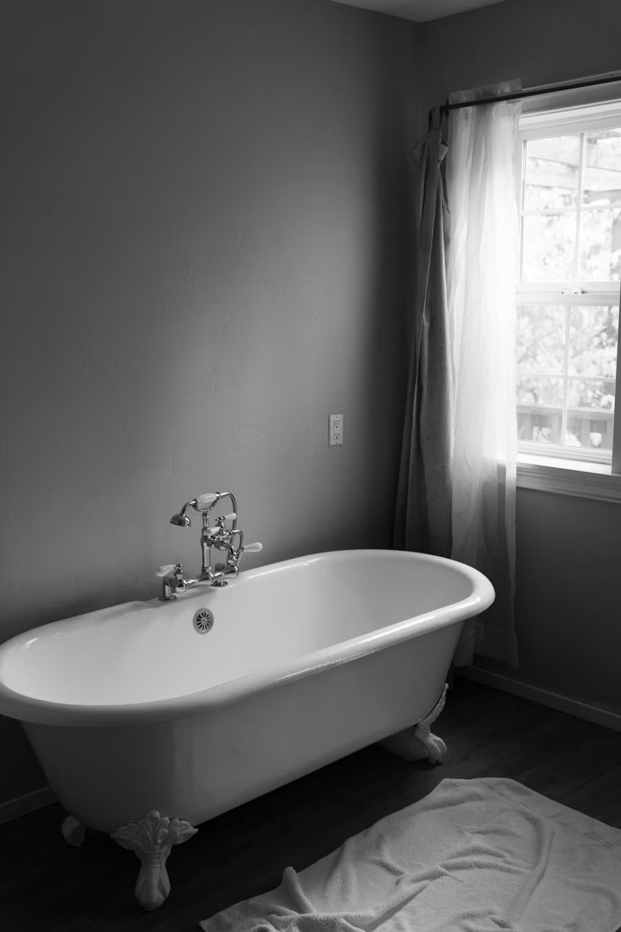 Renovated bathroom done without common remodel mistakes